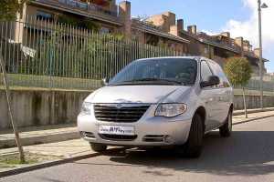 Chrysler Voyager 003