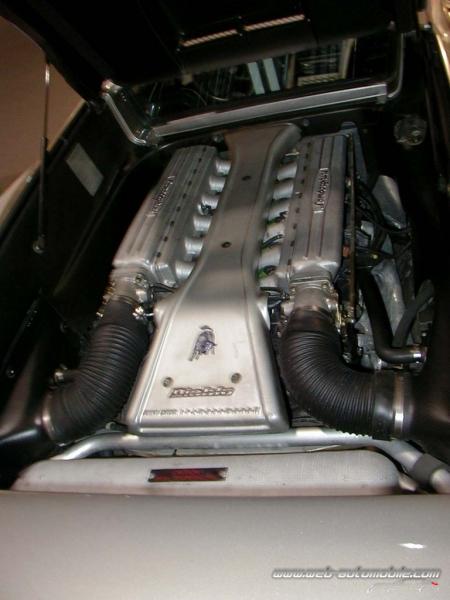 Lamborghini Diablo moteur