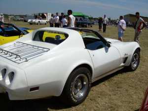 Corvette 3 1976 blanche profil